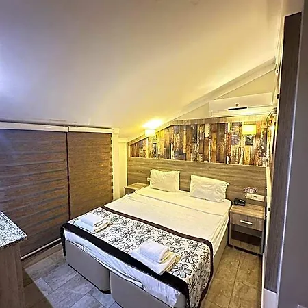 Street61 Hotell 3*