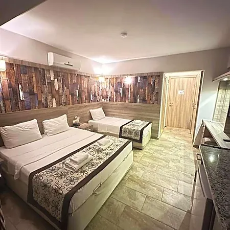 Hotell Street61 3*
